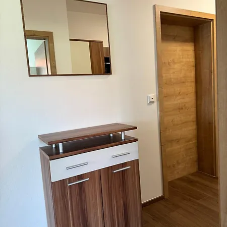 1 Apartment
